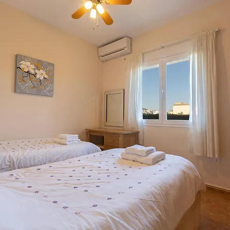 Abahana Villas Artemis Villa *